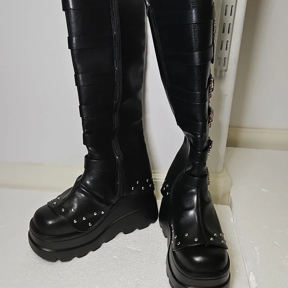 Black Gothic Knee-High Boots | 39 - Picture 2 of 4